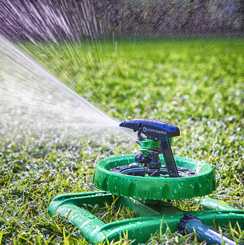 #1. Sturdy Sprinklers Water Entire Garden and Lawn Without Oscillating Systems Waste 