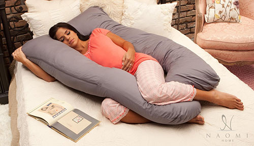 4. Naomi Home Body Pillow